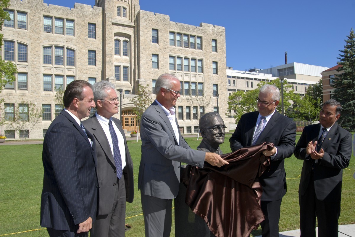 sculpture unveiling