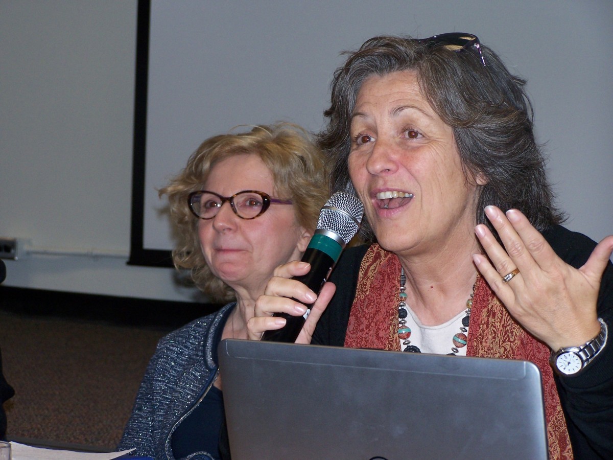 Tiziana Filippini, a renowed Reggio Emilia Educator, speaks to an audience in the Faculty of Education as her Reggio Emilia colleague, Laura Rubizzi, listens.