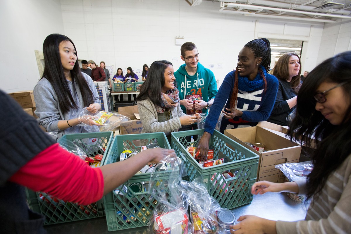 Students participate in Alternative Reading Week at Winnipeg Harvest.