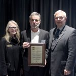 (L-R) Vice-Provost (Student Affairs) Diane Hiebert-Murphy, Dr. and Mrs. Ralph Campbell Outreach Award winner Professor Dietmar Straub and U of M President David T. Barnard.