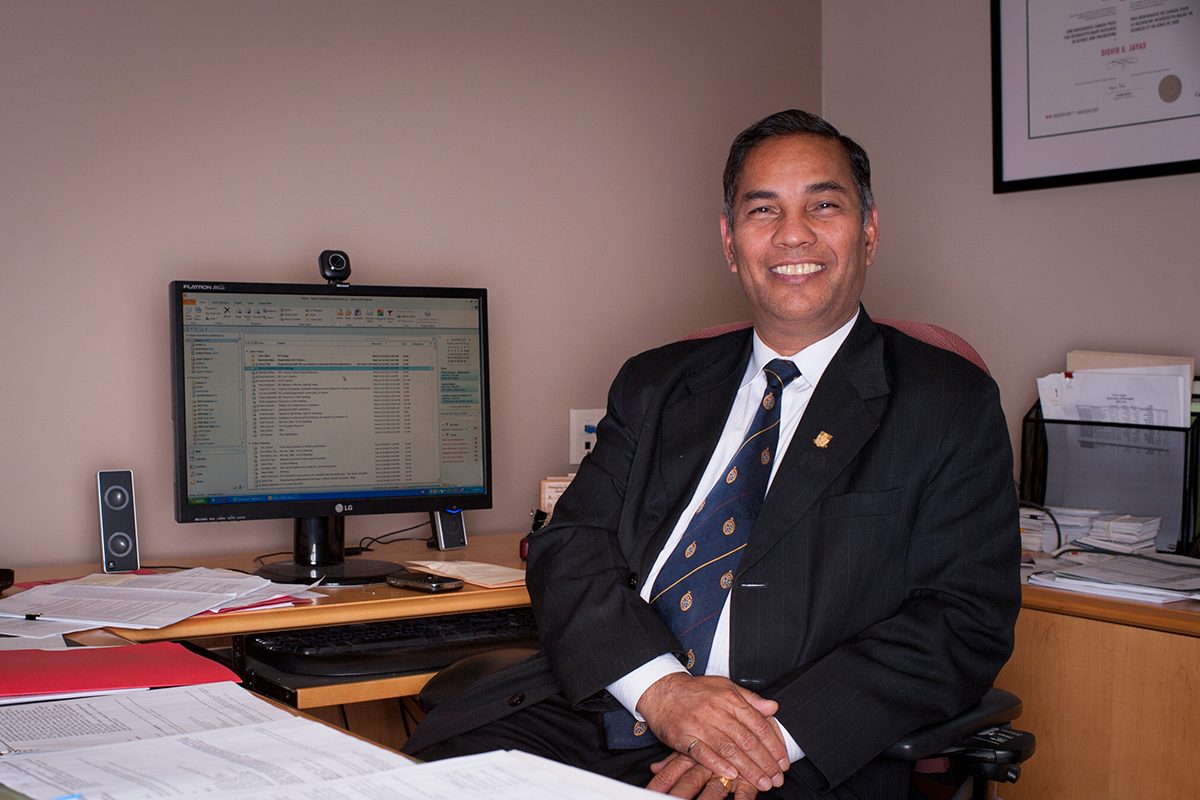 Vice-President (Research and International) and Distinguished Professor Digvir S. Jayas.