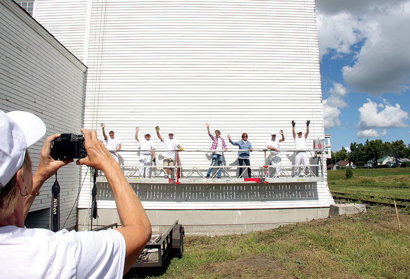 Grain Elevator photo by Ian Froese/The Brandon Sun