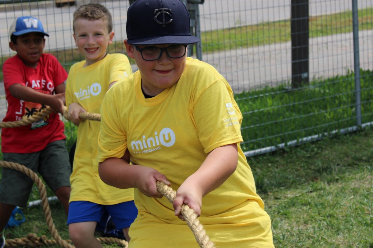 children playing tug of war