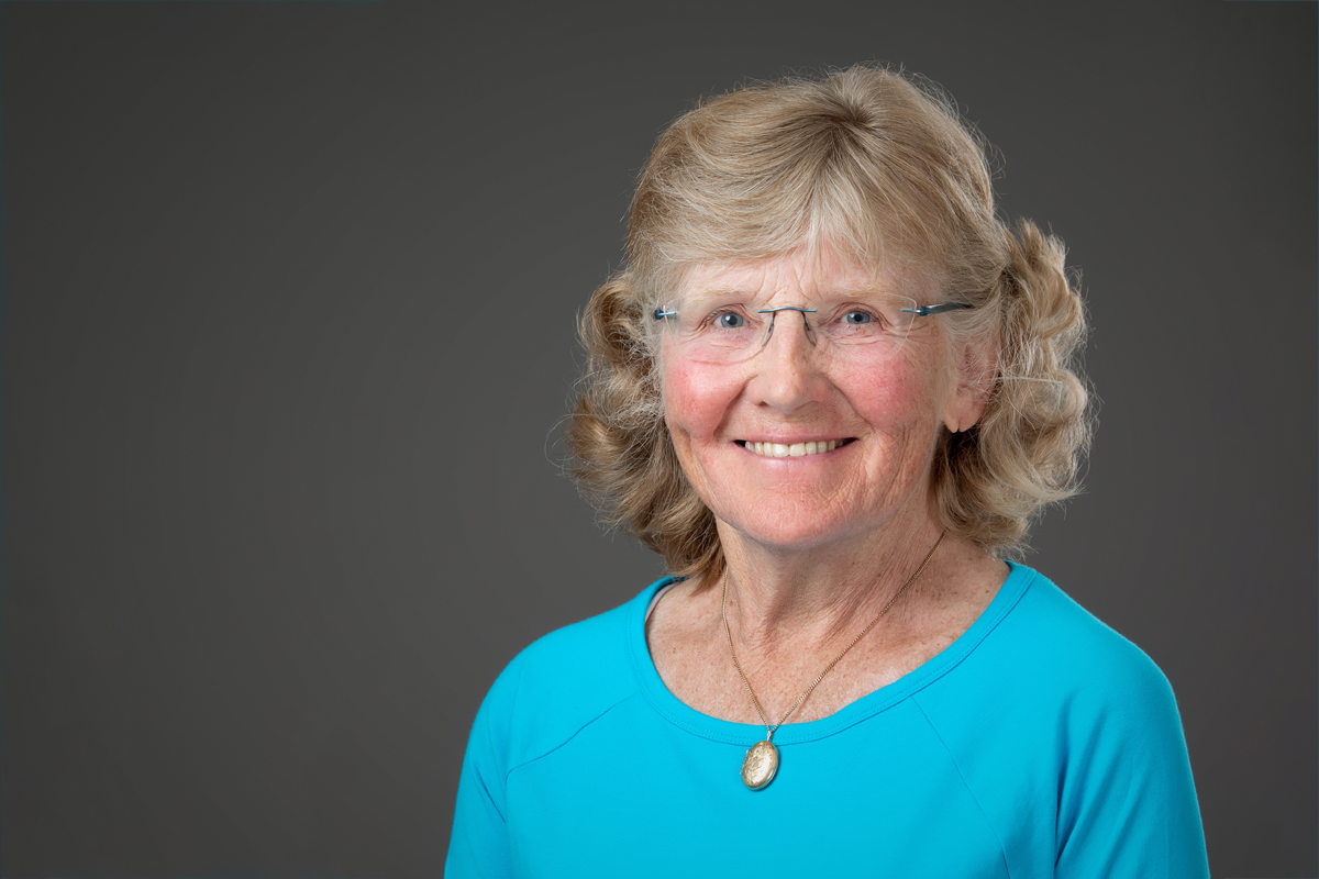 Headshot of Dr. Heather Dean.