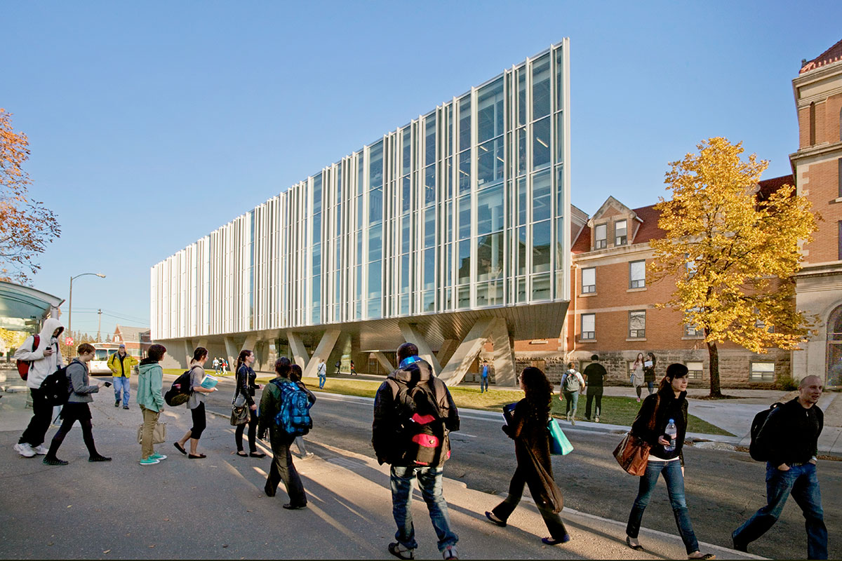 People walking in front of ARTlab