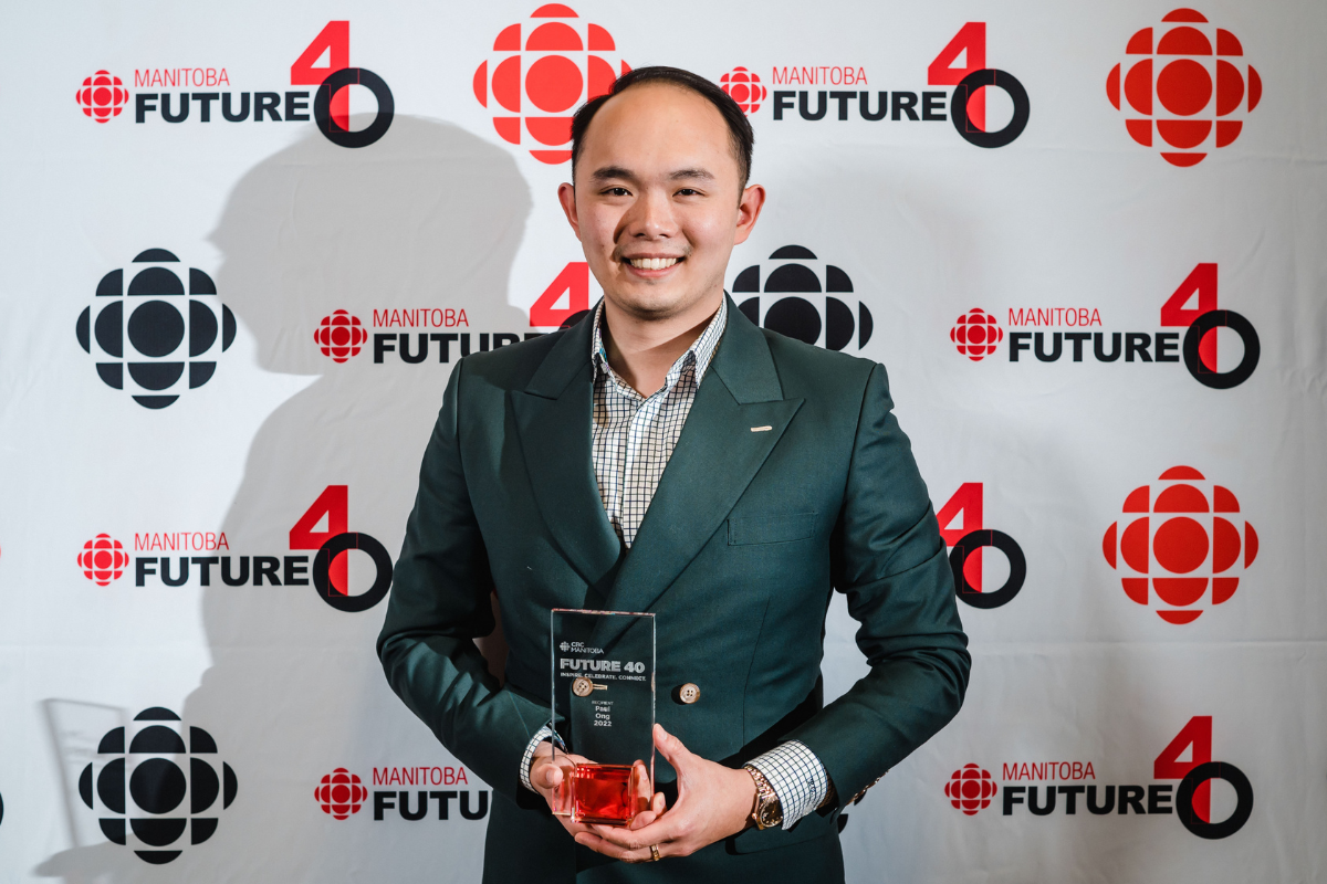 Paul Ong receiving his award