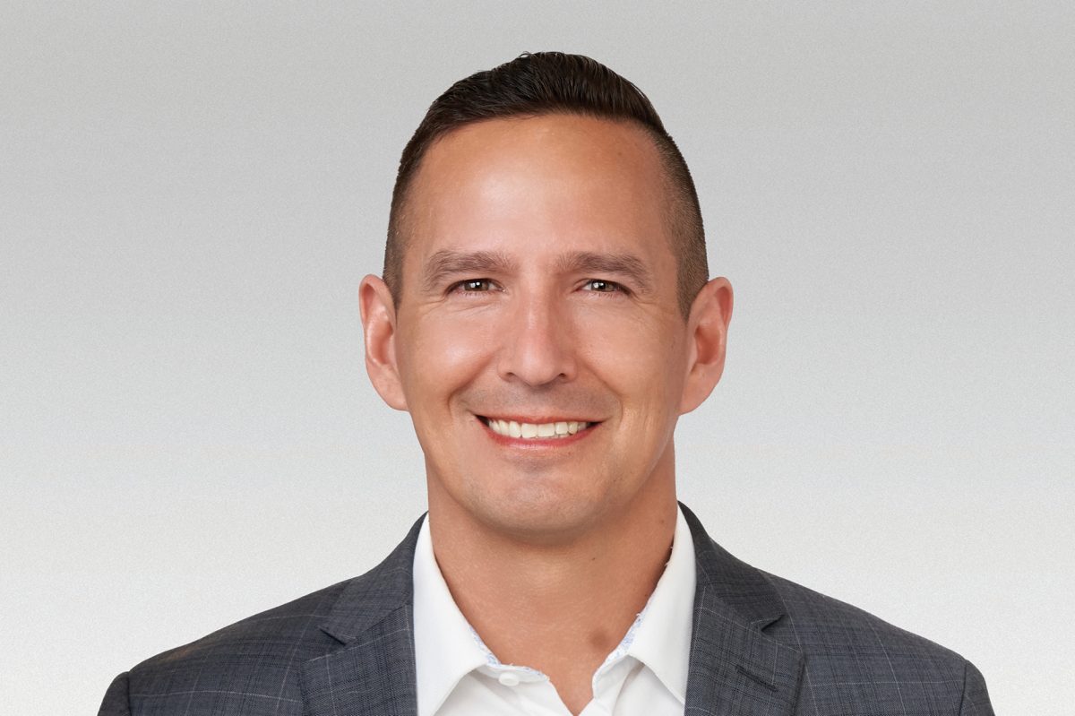 Headshot of DAA recipient Michael Robertson