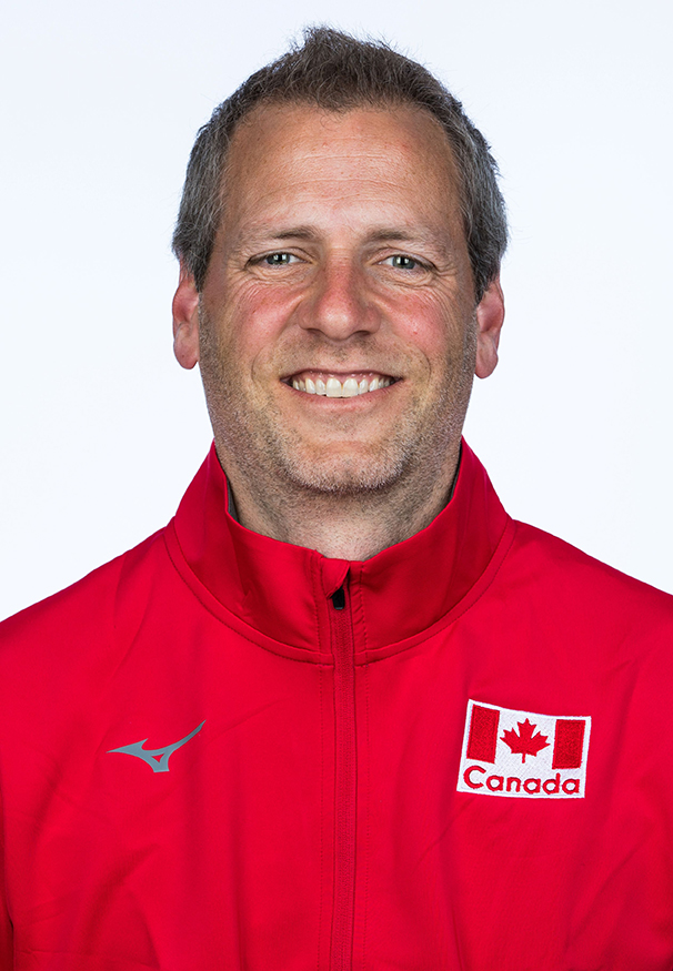 Headshot of Dan Lewis