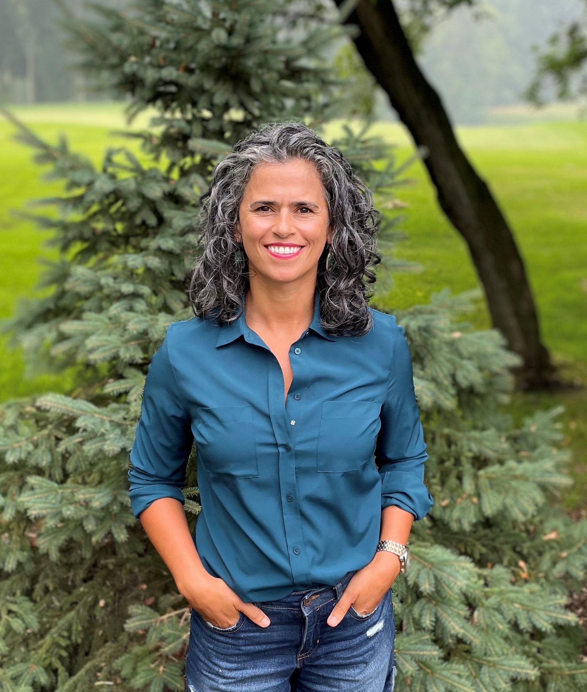 Veronica-Loureiro-Rodriguez-2021-crop Veronica-Loureiro-Rodriguez-2021-crop